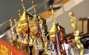 美因茨后卫科尔德甲生涯第9次染红，成德甲历史染红最多球员